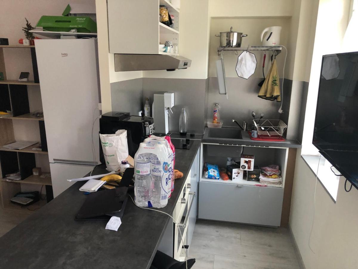 Appartement Lisieux Calme Tres Bien Equipe Ngoại thất bức ảnh