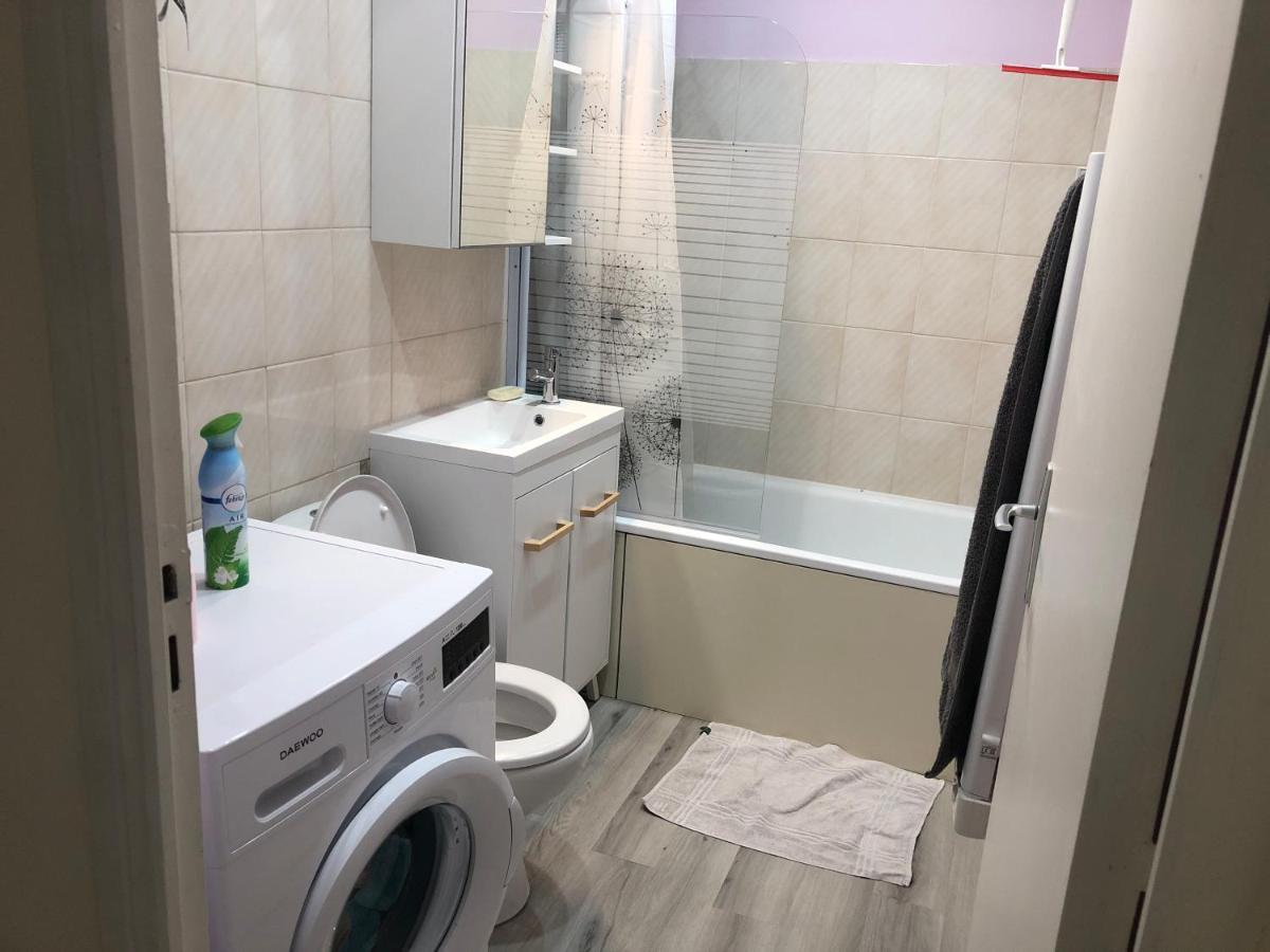 Appartement Lisieux Calme Tres Bien Equipe Ngoại thất bức ảnh